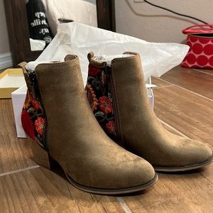 Embroidered boutique booties